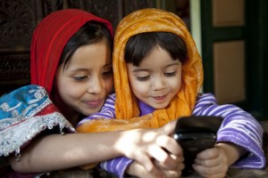 Image credit: http://www.appwrap.org/mobile-phones-fight-womens-illiteracy-in-afghanistan/